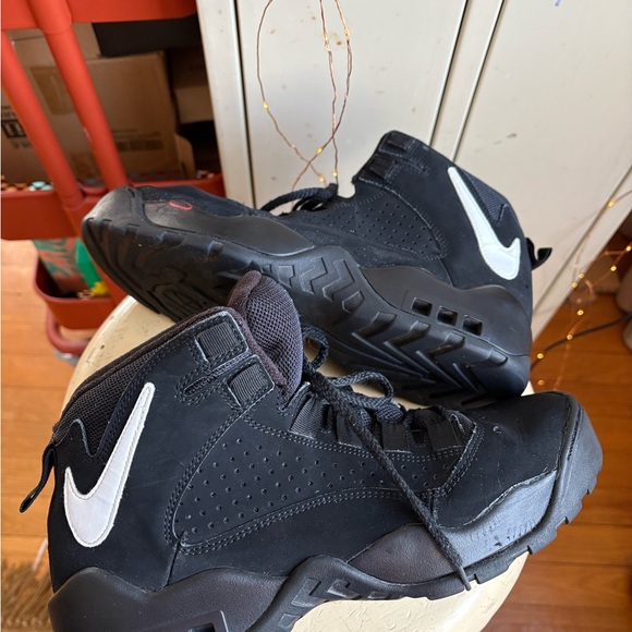 Nike Air Darwin AJ9710-002 - Picture 4 of 16